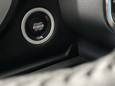 Used 2024 RAM 1500 Laramie image 16