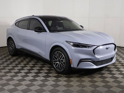 Used 2025 Ford Mustang Mach-E Premium image 2