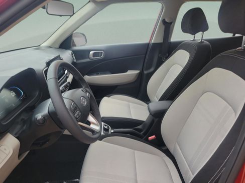 New 2026 Hyundai Venue SEL image 16