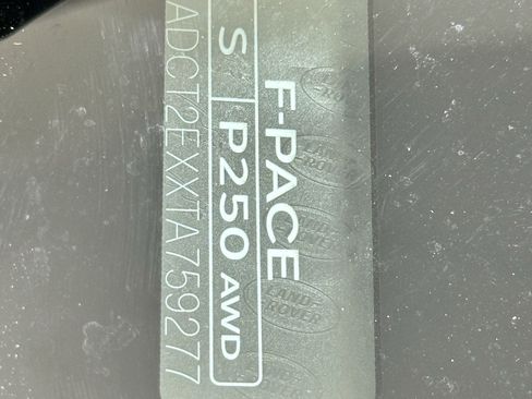 Used 2026 Jaguar F-PACE R-Dynamic S image 17