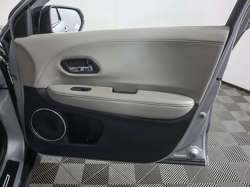 Used 2019 Honda HR-V EX-L image 24