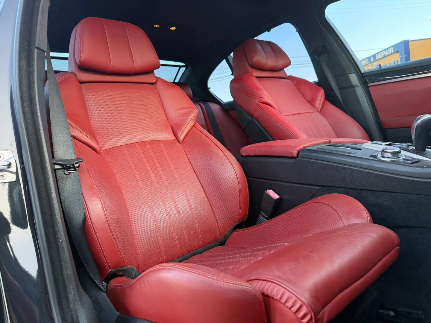 Used 2013 BMW M5 RWD image 16