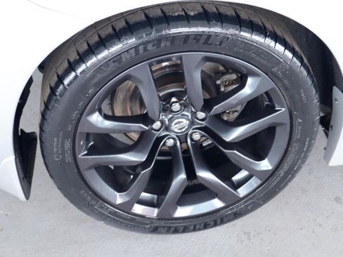 Used 2019 Nissan 370Z Coupe RWD image 30