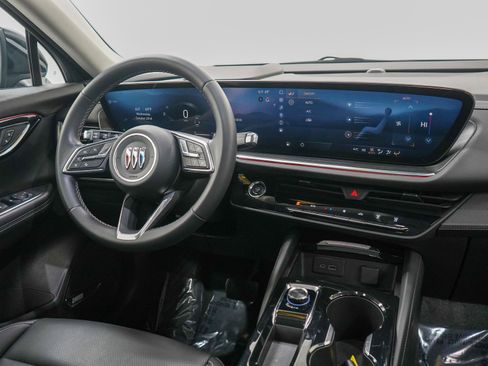 Used 2024 Buick Envision Preferred image 12