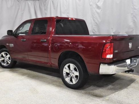 Used 2022 RAM 1500 Classic SLT image 7