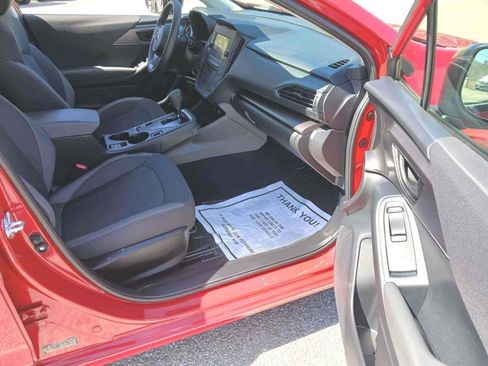 Used 2025 Subaru Impreza 2.0i image 10