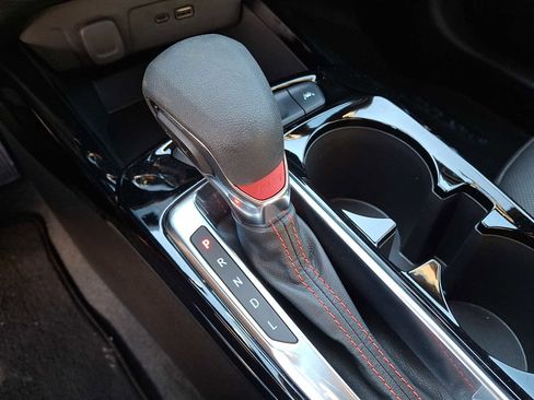 Used 2025 Chevrolet Trax RS w/ Driver Confidence Package image 14