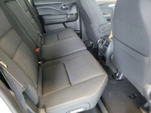 Used 2023 Honda Ridgeline Sport image 2