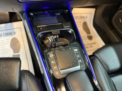 Used 2021 Mercedes-Benz GLB 250 4MATIC image 20