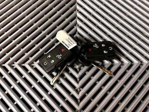 Used 2023 Chevrolet Silverado 2500 Custom image 10