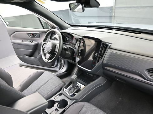 Certified 2025 Subaru Forester Premium image 12