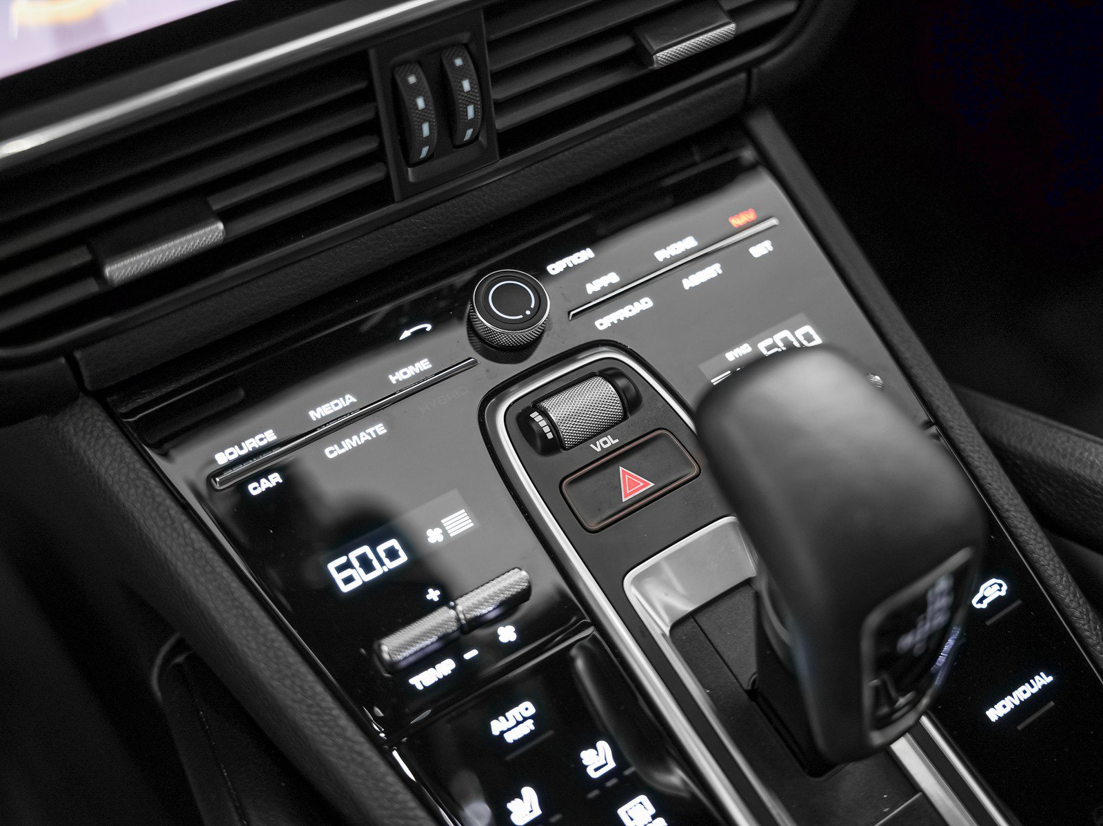 Certified 2023 Porsche Cayenne AWD/4WD image 26
