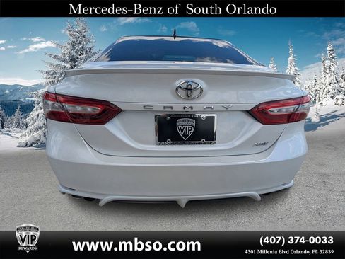 Used 2020 Toyota Camry XSE image 16