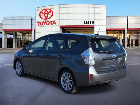 Used 2014 Toyota Prius V Five image 7