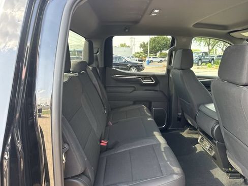 Certified 2026 Chevrolet Silverado 1500 LT RWD image 30