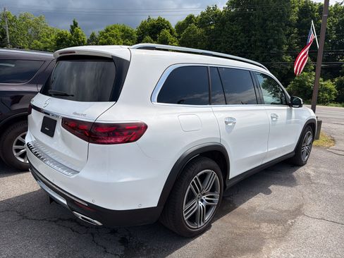 Used 2025 Mercedes-Benz GLS 450 4MATIC image 7