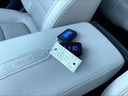 Used 2019 Honda Accord Touring image 32