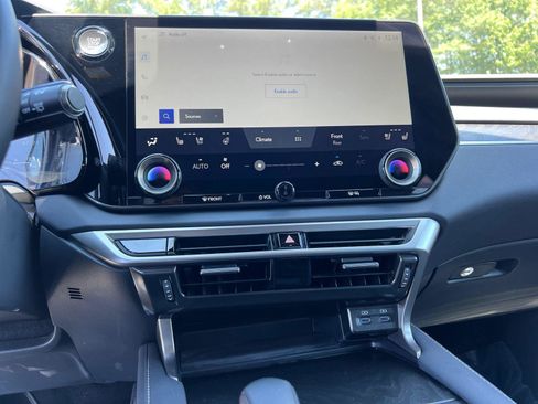 Certified 2025 Lexus RX 350 Premium w/ Accessory Package (Z1) FWD image 29