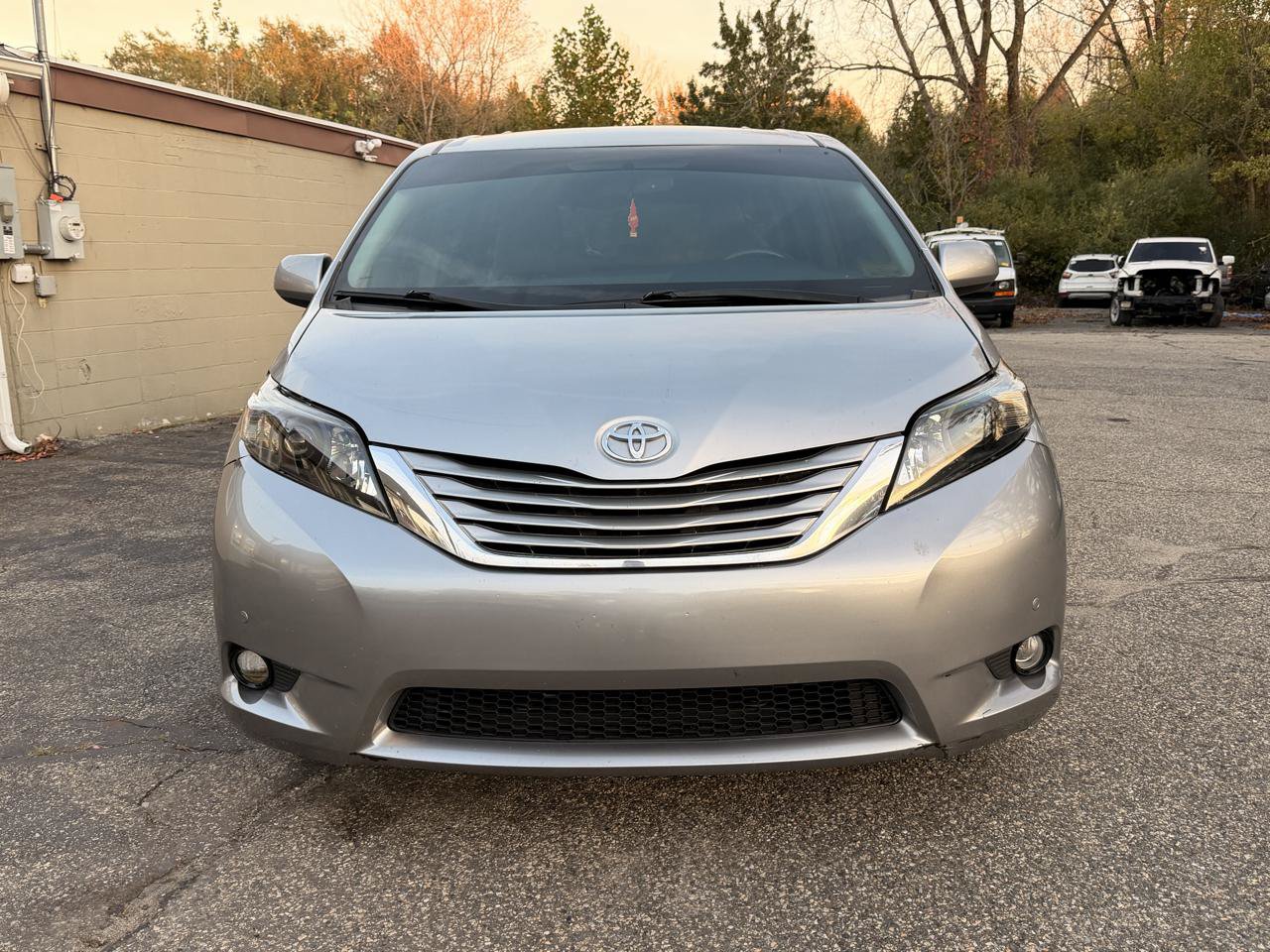 Used 2017 Toyota Sienna LE FWD image 11