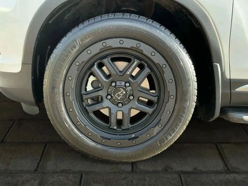 Used 2018 Honda Pilot Elite image 25