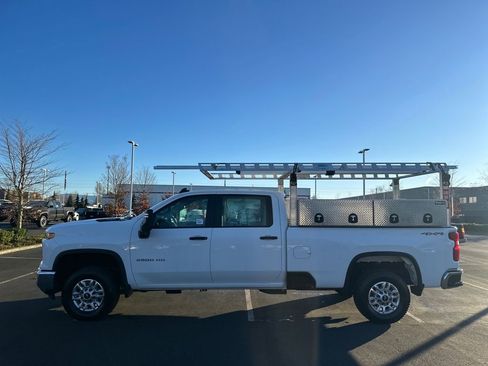 Used 2025 Chevrolet Silverado 2500 W/T w/ WT/CX Safety Package image 6