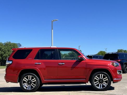 Used 2020 Toyota 4Runner Limited RWD image 3