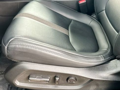 Used 2025 Honda Pilot EX-L image 23