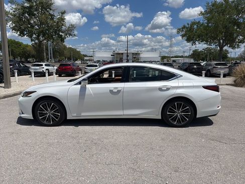 Used 2024 Lexus ES 350 w/ Premium Package FWD image 8