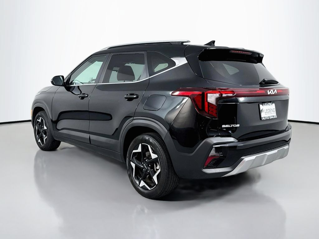 Used 2024 Kia Seltos EX AWD/4WD image 7