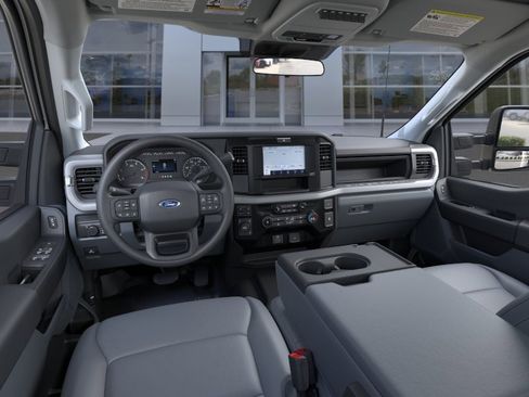 New 2026 Ford F550 4x4 Supercab Super Duty image 9