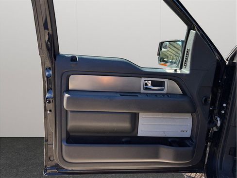 Used 2013 Ford F150 Raptor w/ Luxury Equipment Group image 21