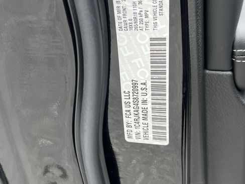 Used 2025 Jeep Grand Cherokee L Altitude AWD/4WD image 44