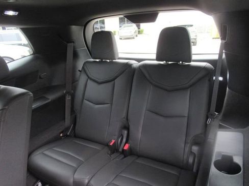 New 2025 Cadillac XT6 Luxury image 31