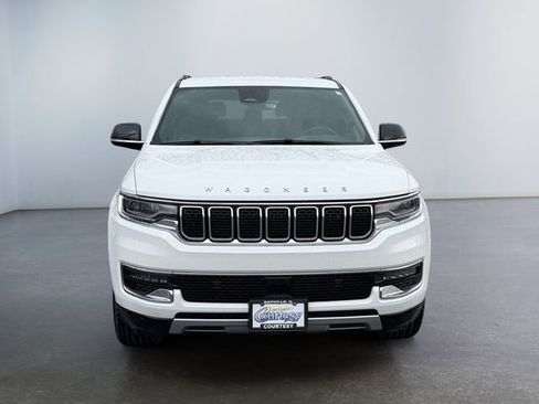 Used 2024 Jeep Wagoneer Series II w/ Flexible Seating Group image 8