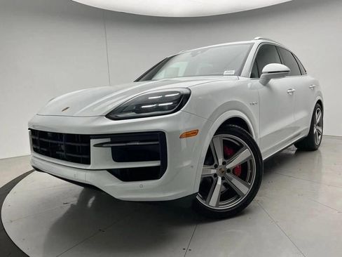 New 2026 Porsche Cayenne S AWD/4WD image 1