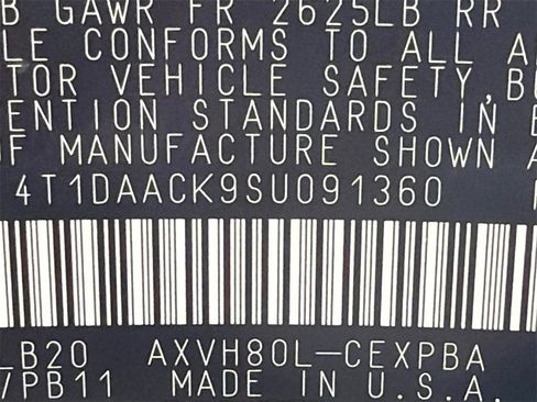 Used 2025 Toyota Camry XSE image 32