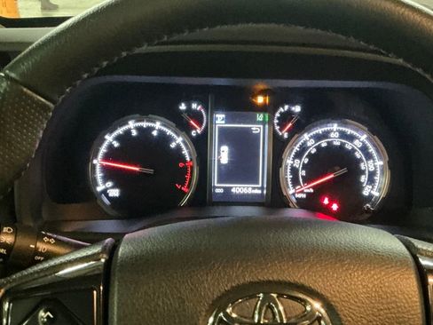 Certified 2024 Toyota 4Runner TRD Off-Road Premium w/ Off Road Premium Plus Package image 20