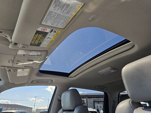 Used 2019 Toyota Tundra Limited w/ Limited Premium Package AWD/4WD image 24
