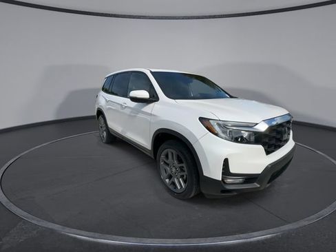Used 2023 Honda Passport EX-L image 2