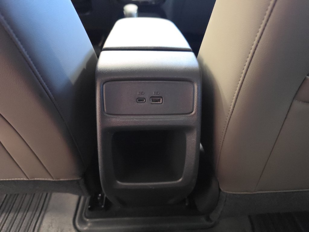 Used 2025 Chevrolet Trax ACTIV FWD image 38