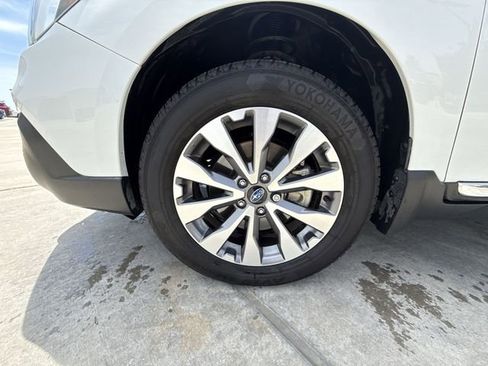 Used 2019 Subaru Outback 3.6R Touring AWD/4WD image 10