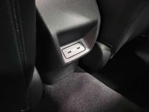 Used 2023 Honda Civic Touring image 32