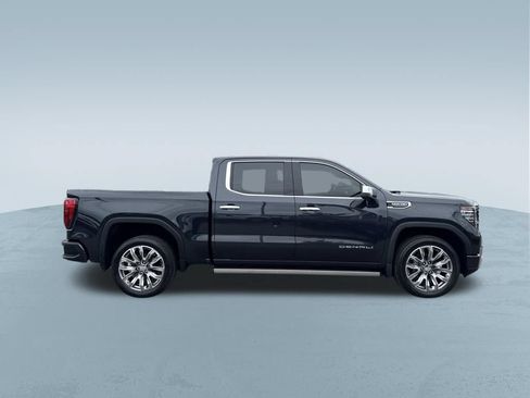 Used 2024 GMC Sierra 1500 Denali w/ Denali Reserve Package AWD/4WD image 9