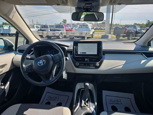 Used 2026 Toyota Corolla LE FWD image 16