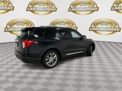 Used 2023 Ford Explorer Limited w/ Equipment Group 301A image 3