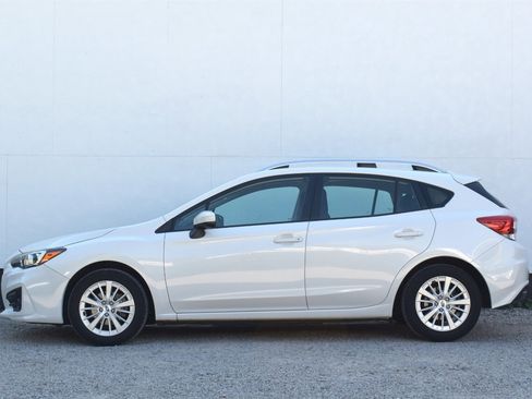Used 2017 Subaru Impreza 2.0i Premium w/ Popular Package #4A AWD/4WD image 9