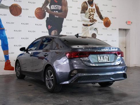 Used 2023 Kia Forte LXS w/ LXS Technology Package FWD image 21