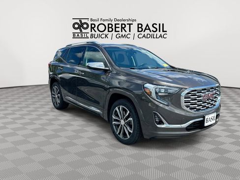 Used 2019 GMC Terrain Denali w/ Advanced Safety Package AWD/4WD image 2