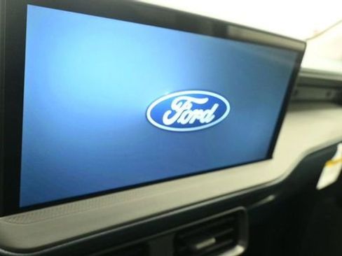New 2026 Ford Maverick XL AWD/4WD image 16