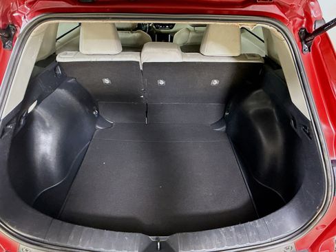 Used 2024 Toyota Corolla Cross LE image 35